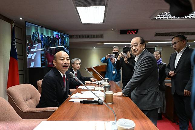 韓國瑜、柯建銘今天出席施明德紀念午宴，韓回憶和解咖啡、柯提罷免。（資料照片／張哲偉攝）