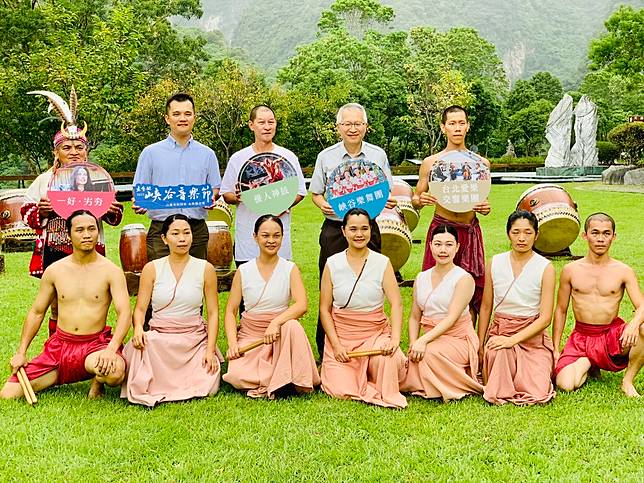 優人神鼓與伊祭。達道、一好。屴夯等原民團體，投入峽谷音樂節演出。（圖：梁國榮攝）