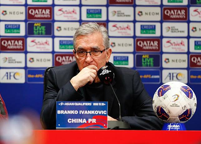 Chinese national football team head coach Branko Ivankovic attends a press conference after the 2026 FIFA World Cup Asian Qualifier against Japan in Xiamen, Fujian Province, on Nov. 19, 2024. (Xinhua/Hu Xingyu)