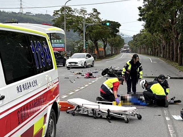 三星路二段自小客貨車、重機車禍 釀1死