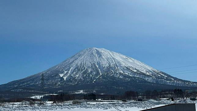 北海道羊蹄山。翻攝Twitter＠Tsuzura_gensou