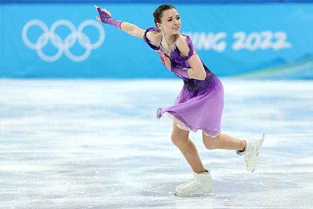 俄羅斯「天才少女」瓦莉娃（圖）在北京冬奧爆出興奮劑醜聞，怎料近日俄國網球女將再爆俄國選手幾乎都有使用禁藥。（翻攝自北京2022年冬奧會微博）