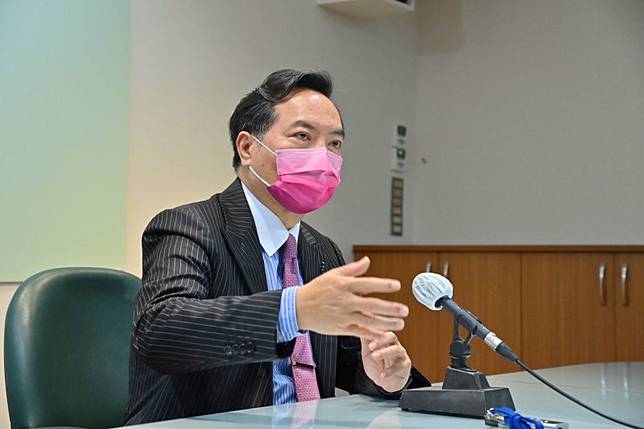 天虹科技副總經理羅偉瑞開車肇事撞死機車騎士案，行政院發言人羅秉成否認介入。（圖／行政院提供）