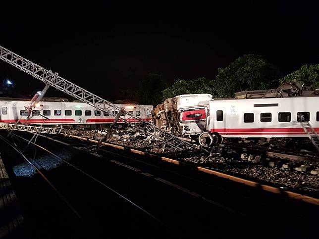 ▲台鐵普悠瑪列車 21 日在蘇澳翻車出軌，造成多人死傷。（圖／記者李清貴攝）