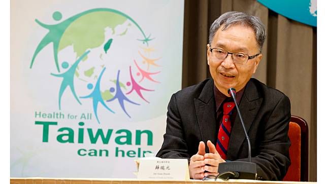 衛福部長薛瑞元提醒，若透過國外電商平台訂購清冠一號並在台灣供貨，恐違反《藥事法》。廖瑞祥攝