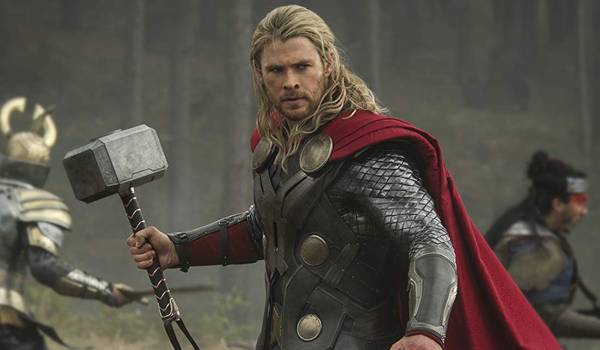 คริส เฮมส์เวิร์ธ รีวิวสั้น ๆ หนัง Thor สองภาคแรก และความรู้สึกหลังแสดง Thor: Ragnarok