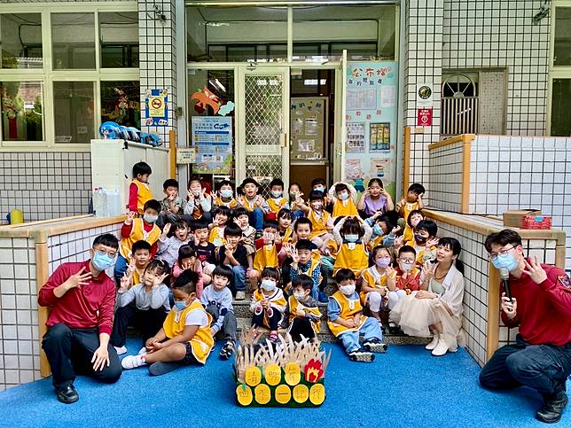 中路分隊前往桃園市立桃園幼兒園龍岡分班，舉辦清明節防火宣導暨兒童節活動。圖：消防局提供