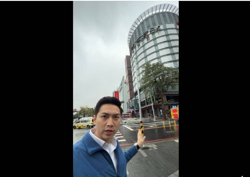 吳靜怡轟廖偉翔：立委不是記者！應協調救援 而非用公權力在封鎖場域急著直播 | 新頭殼 | LINE TODAY