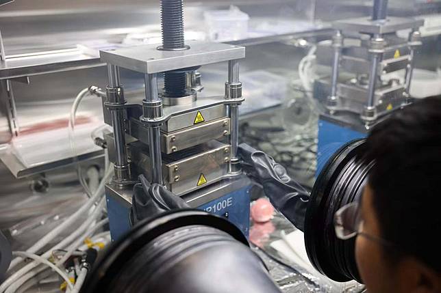A researcher from the Chinese Academy of Sciences' Institute of Physics (IOP) conducts research on two-dimensional (2D) metal in Beijing, capital of China, in March 2025. (Chinese Academy of Sciences' Institute of Physics/Handout via Xinhua)