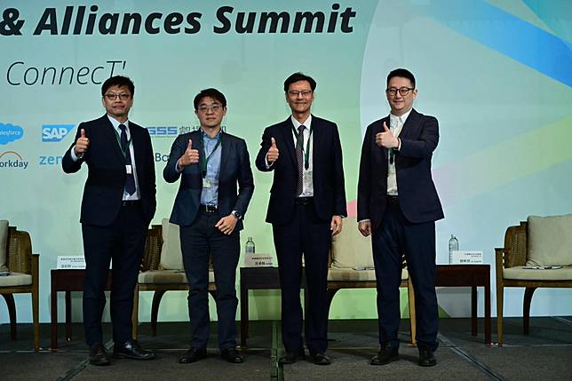 高通、聯電、友達同台解析「AI 智慧製造」具體實踐
