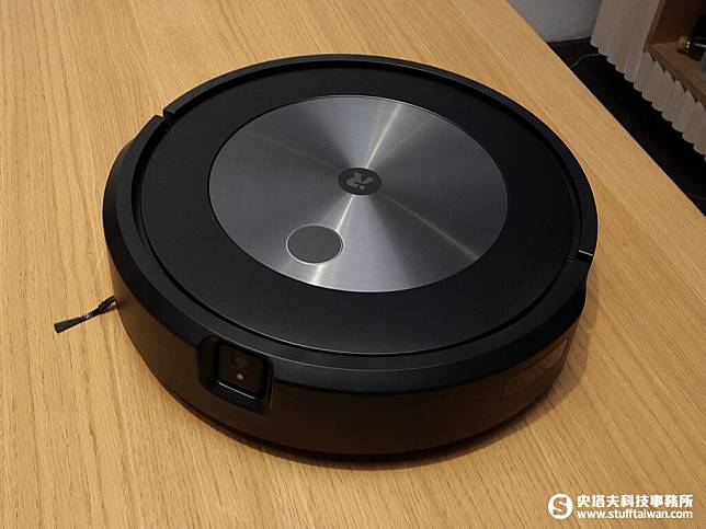 號稱史上最聰明的掃地機器人iRobot Roomba j7+新品優惠價43,880元| 史