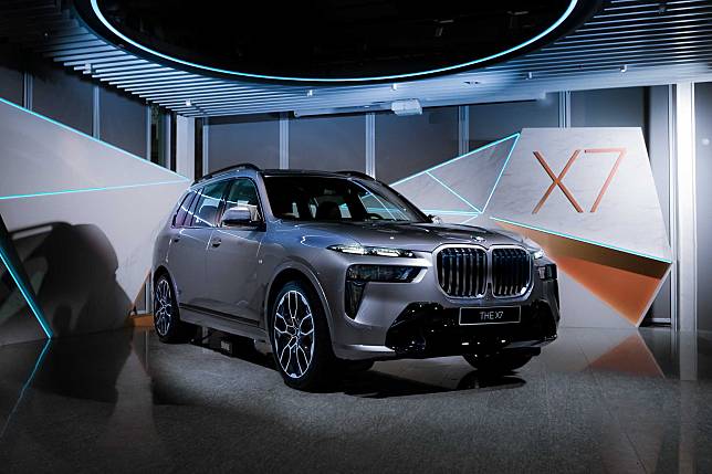 頂級七人座旗艦休旅 王者氣勢強勢再襲全新2025 年式BMW X7 xDrive40i M EXCELLENCE特仕版限量70台 磅礡登場