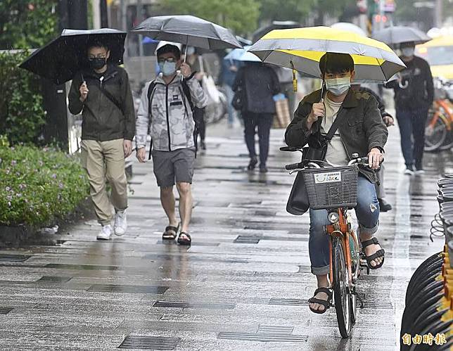 彭啟明指出，週五至週末的一波雨勢有可能是四月雨量最多的一次。圖為示意圖。(資料照)