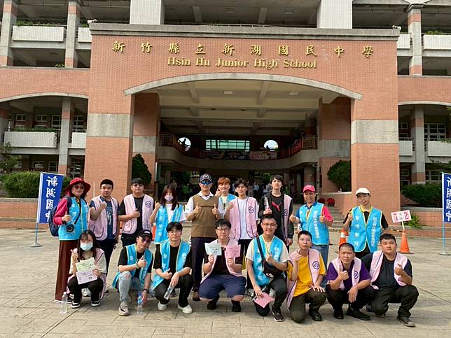 中國科技大學體育志工連續十五年支援新湖國中稻香路跑，攜手國中端推動USR與品格教育，深獲地方肯定。（記者彭新茹攝）