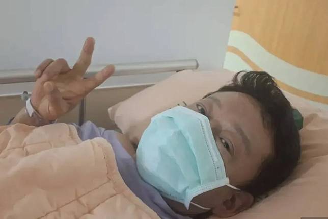 李康生手術完報平安。（圖／翻攝FB)