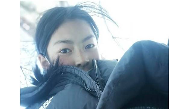 西藏大學女學生才仲遭警方逮捕後離奇死亡，警方拒絕歸還遺體給家屬。翻攝《西藏時報》