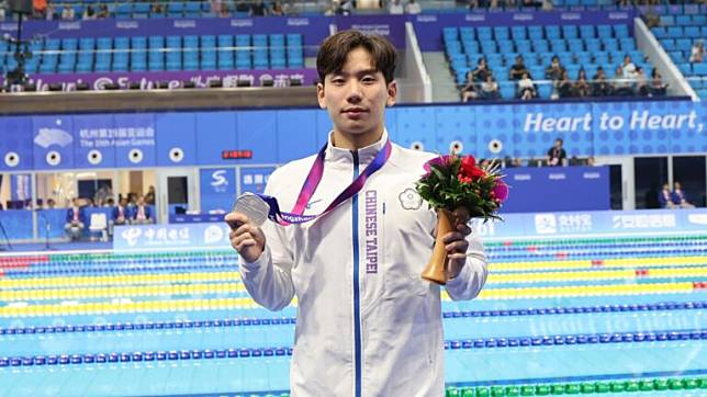 新一代泳界男神，19歲就登上奧運的「台灣蝶王」：王冠閎（圖／中華奧會）