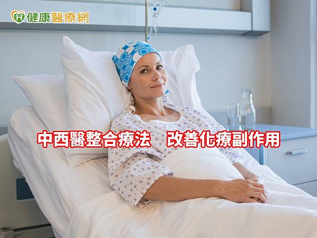 中醫在乳癌不同的治療期間，能為患者設計個人化的治療方針，以達到減緩副作用、增強體力、提升生活品質及降低復發或轉移機率的目的，與患者在同一陣線對抗病魔。