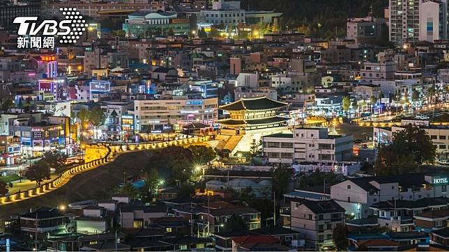 南韓京畿道水原市有好幾齣人氣韓劇拍攝取景，吸引許多海內外韓劇迷朝聖帶動觀光。(圖 / shutterstock)