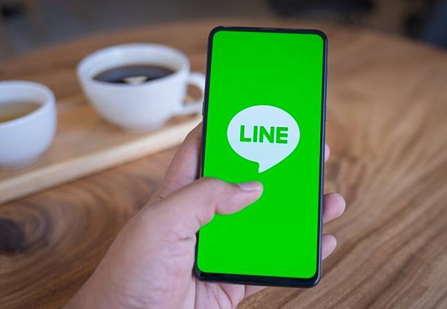 手殘黨有救了！Line聊天「收回」誤按成「刪除」　一招挽回尷尬窘境