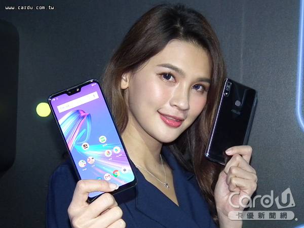 華碩ZenFone Max Pro(M2)有6.3吋大螢幕、4,000mAh大電量，滿足使用者娛樂生活需求(圖/卡優新聞網)