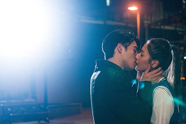 陳昊森進軍香港拍愛情文藝片，與女主角譚旻萱一場吻戲拍了8次才收工。（華映提供）