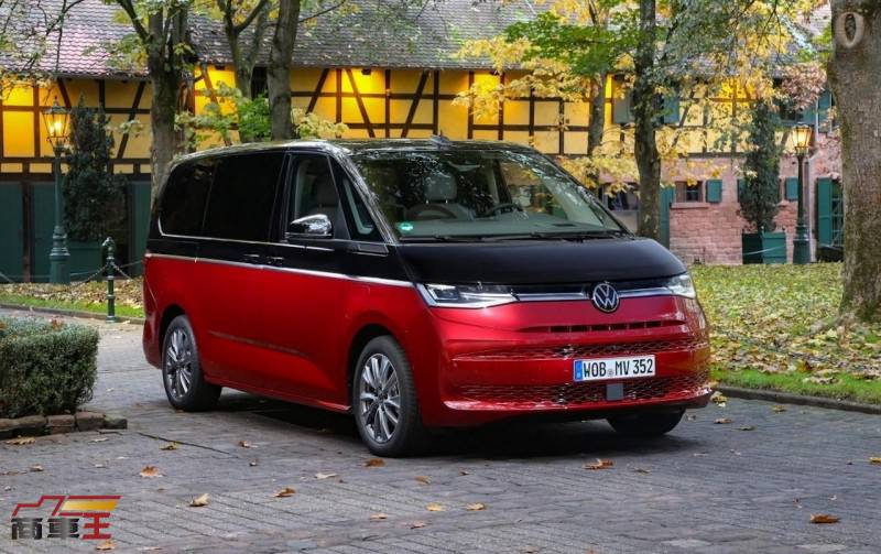 汽油與插電動力先上、柴油稍晚推出 全新 Volkswagen T7 Multivan 於英國市場展開接單 | 小七車觀點 | LINE TODAY