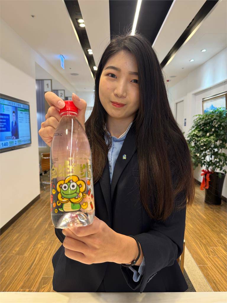 銀行送發財水搭配美元高利定存年息5%吸客| 民視新聞網| LINE TODAY