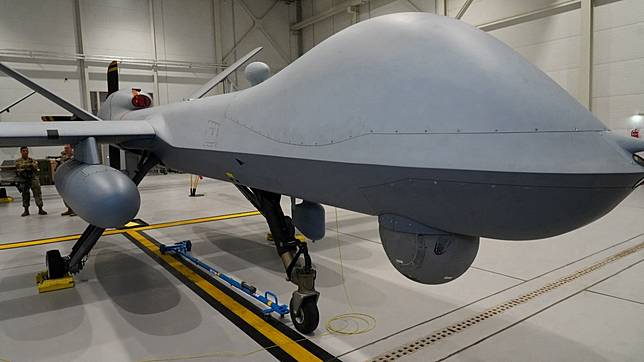 2020年7月1日，停在愛沙尼亞一空軍基地的美國空軍MQ-9「死神」無人機。路透社