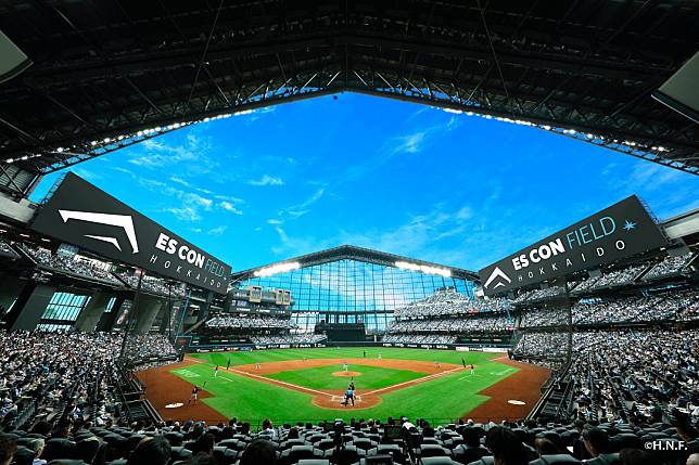 北海道熱門新景點「HOKKAIDO BALLPARK F VILLAGE」（圖片來源：©H.N.F.）