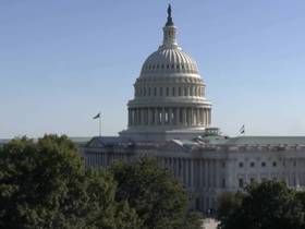 美國眾議院投票限制川普的伊朗戰爭權力，CNN報導，這是一次非比尋常的否定。