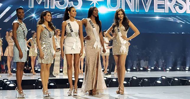 รวมภาพบรรยากาศเส้นทาง Top 5 อันสง่างามของ ฟ้าใส ปวีณสุดา จากขอบเวทีการประกวด Miss Universe 2019