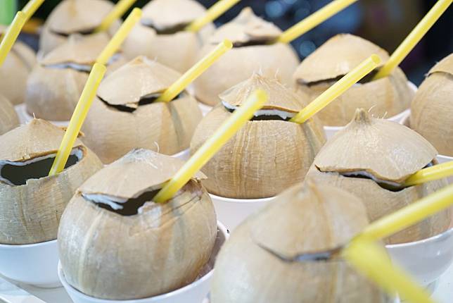 泰國椰子美食你吃過幾項？沒有一顆椰子能逃出泰國！