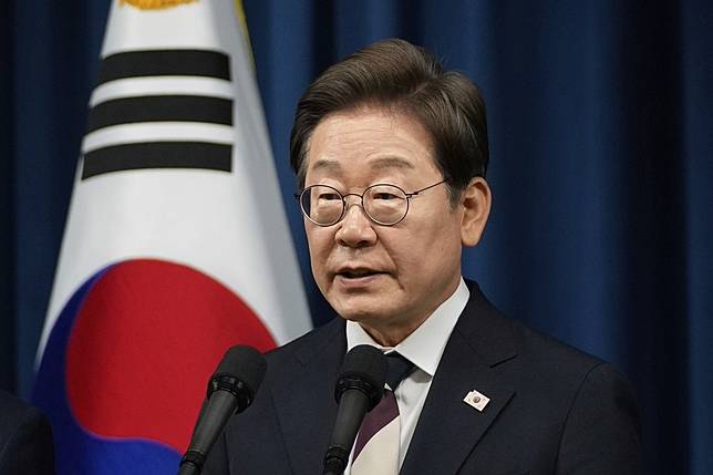 新就任的南韓總統李在明，6日首度與美國總統川普通話，形成盡快達成關稅協議的共識。（美聯社）