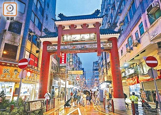 「香港夜繽紛」有意搞活廟街夜市。