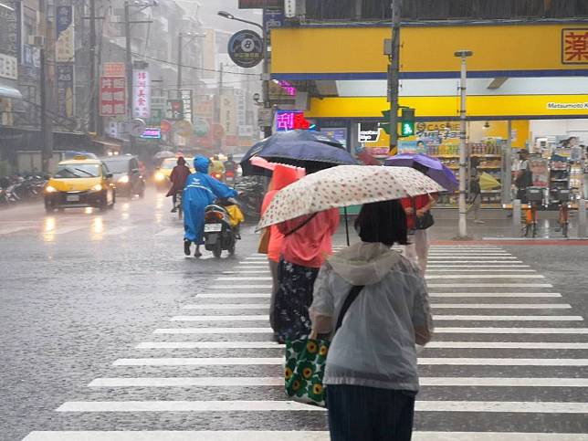 未來一週有夠「水」　專家：有機會生成雙颱。