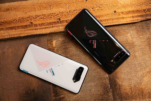 ROG Phone 5搭載最新Qualcomm Snapdragon 888 5G處理器，飆速暢玩3D遊戲。