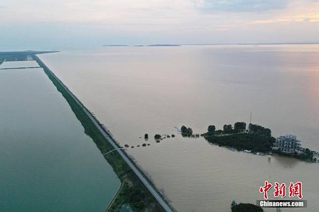 ▲鄱陽湖受到暴雨、長江上游影響，湖面積擴大至歷史新高。（圖／翻攝自中新社）