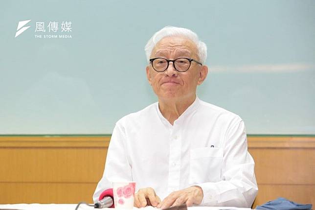 聯電榮譽董事長曹興誠（見圖）5日召開記者會，宣布捐1億美金（約台幣30億元）加強台灣國防教育。（資料照，顏麟宇攝）