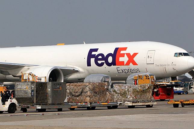 FedEx ฟ้องรัฐบาลสหรัฐกรณีห้ามส่งของให้ Huawei