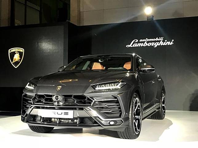 Lamborghini 在去年底推出旗下第三款車 Urus，今(20)日終於在台灣正式上市。