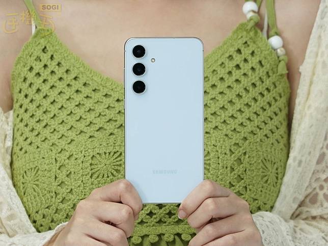 三星6.7吋輕旗艦手機現在買省6千2！SAMSUNG S24 FE通路最低價格整理(2025.03)