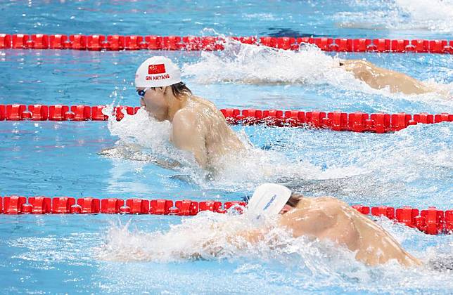 Qin Haiyang &copy; of China in action during the men's 100m breaststroke final of the World Aquatics Swimming World Cup in Shanghai on Oct. 18, 2024. (Xinhua/Fang Zhe)