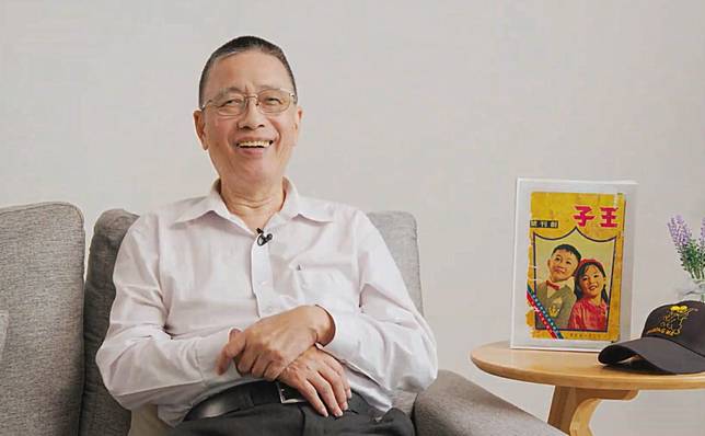 資深漫畫家、出版人陳文富。攝於2023年5月，接受國家漫畫博物館籌備小隊採訪時。圖片提供／國家漫畫博物館籌備處
