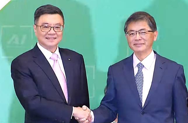 現任行政院秘書長李孟諺將轉任交通部長。(翻攝直播畫面)