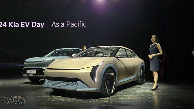 潮流純電動轎跑　Kia Concept EV4 實拍