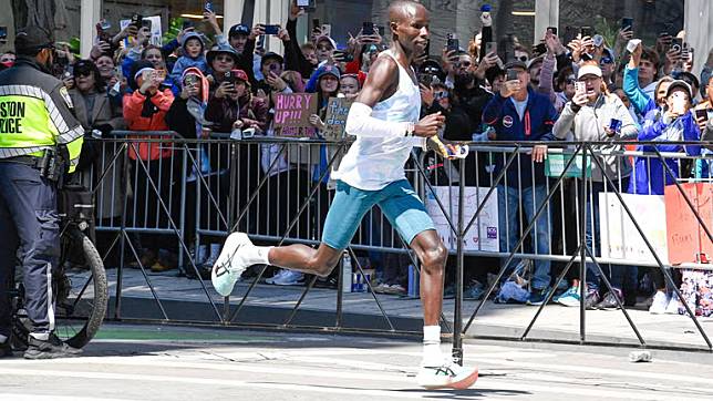 John-Korir-Asics-Metaspeed-Prototype