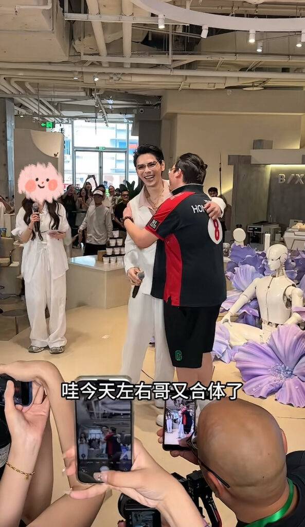 ▲ 向佑現身向佐活動現場。 圖片來源/微博