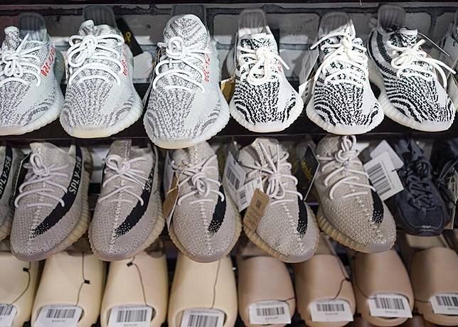 Adidas boost 35 v2 hot sale