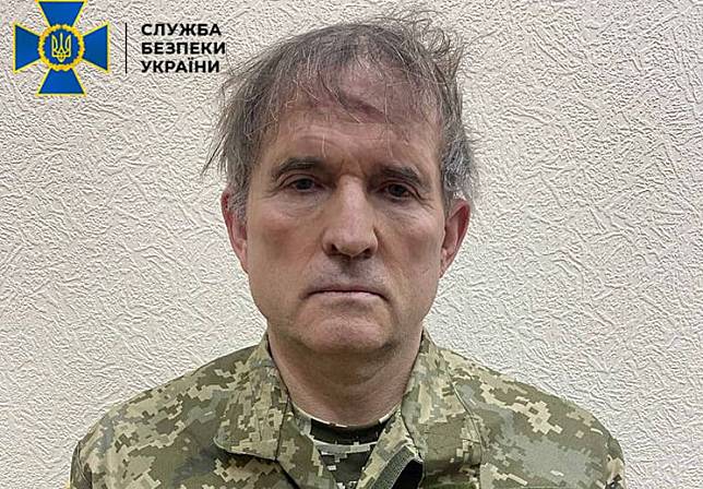 與俄羅斯總統蒲亭關係密切的烏克蘭富商梅維楚克(Viktor Medvedchuk)4月中旬被逮捕。 (圖:烏克蘭國安局)